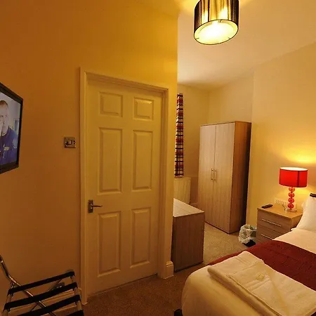 Gail'S Guest House-3